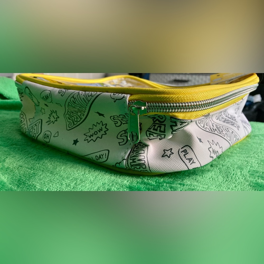 Wet N Wild Sesame Street Makeup Bag - Picture 8 of 10